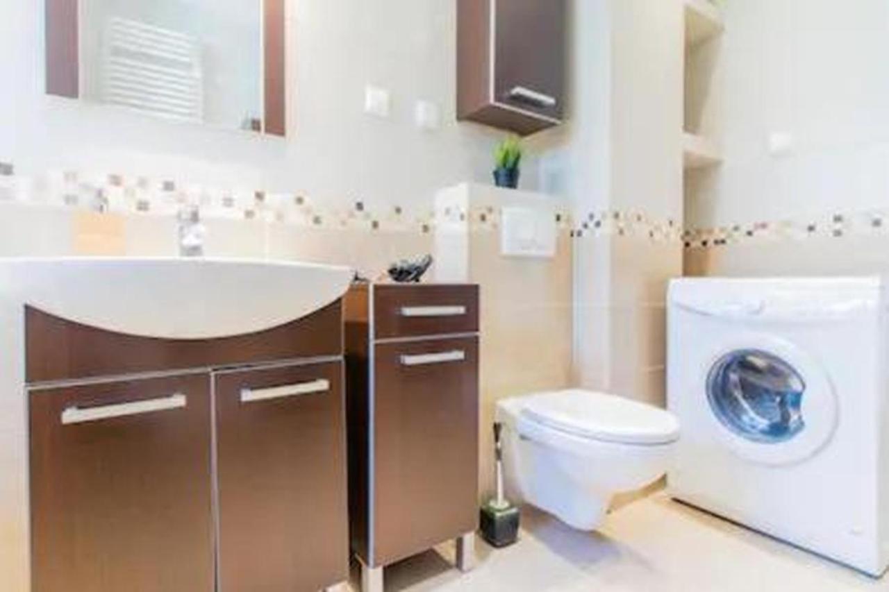 Comfy And Bright - Old Town Apartment Красков Екстериор снимка